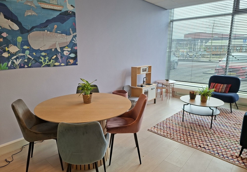 Tafel in gesprekskamer
