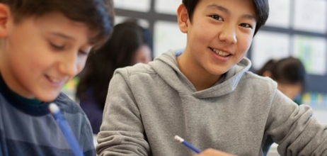Aziatisch jongen school tiener